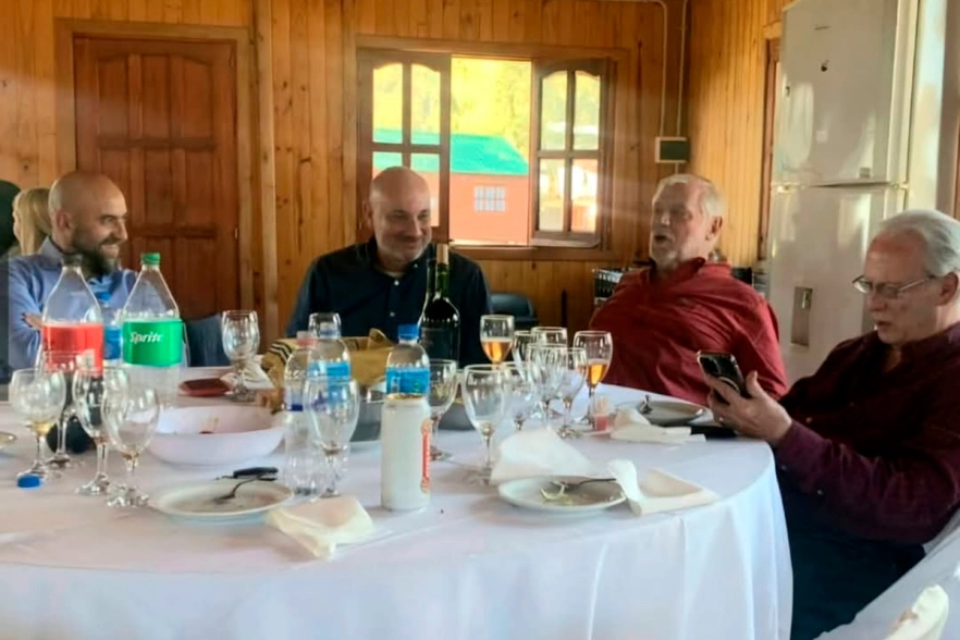 Humberto Varisco arremetió contra la foto difundida del interventor de la Oser y Allende