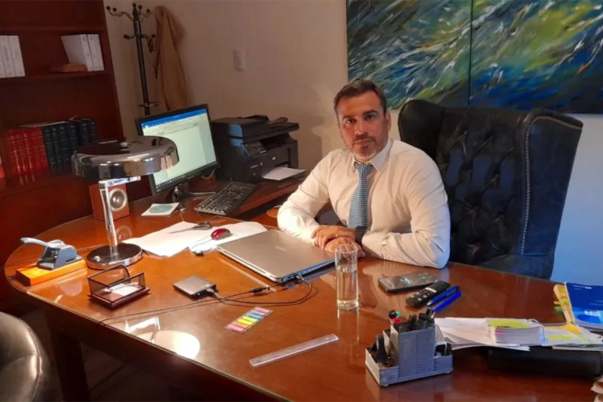 Jos&eacute; Vel&aacute;zquez, abogado de Paran&aacute;.