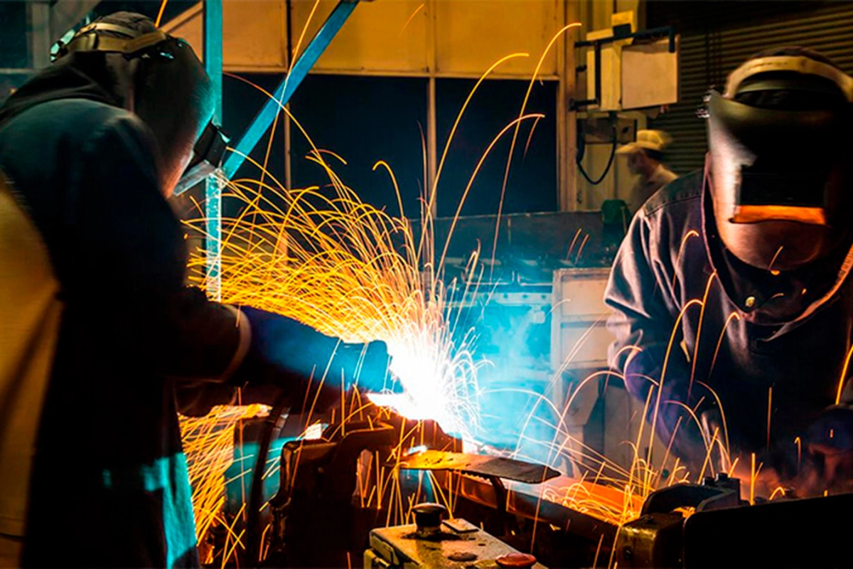 Entre R&iacute;os perdi&oacute; 5.036 empleos privados registrados en 22 meses