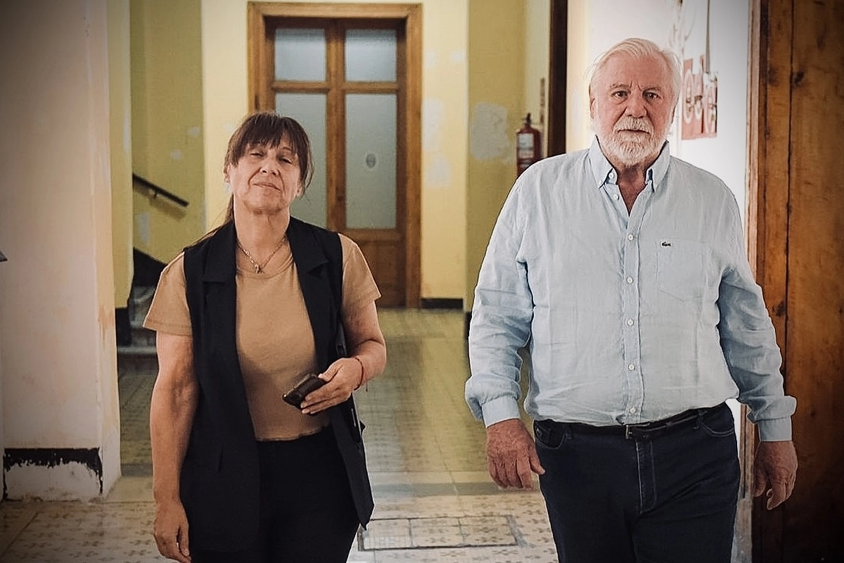 Carina Dom&iacute;nguez y Jos&eacute; Allende, dirigentes de UPCN.