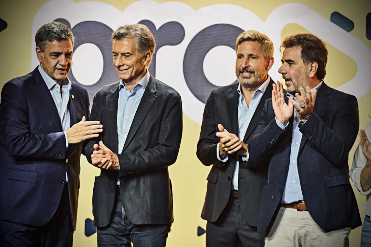 Jorge Macri, Mauricio Macri, Rogelio Frigerio y Cristian Ritondo en la Convenci&oacute;n del PRO.