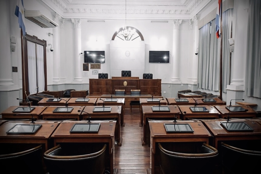 Malestar en legisladores oficialistas porque el Ejecutivo no les entrega el proyecto de reforma previsional