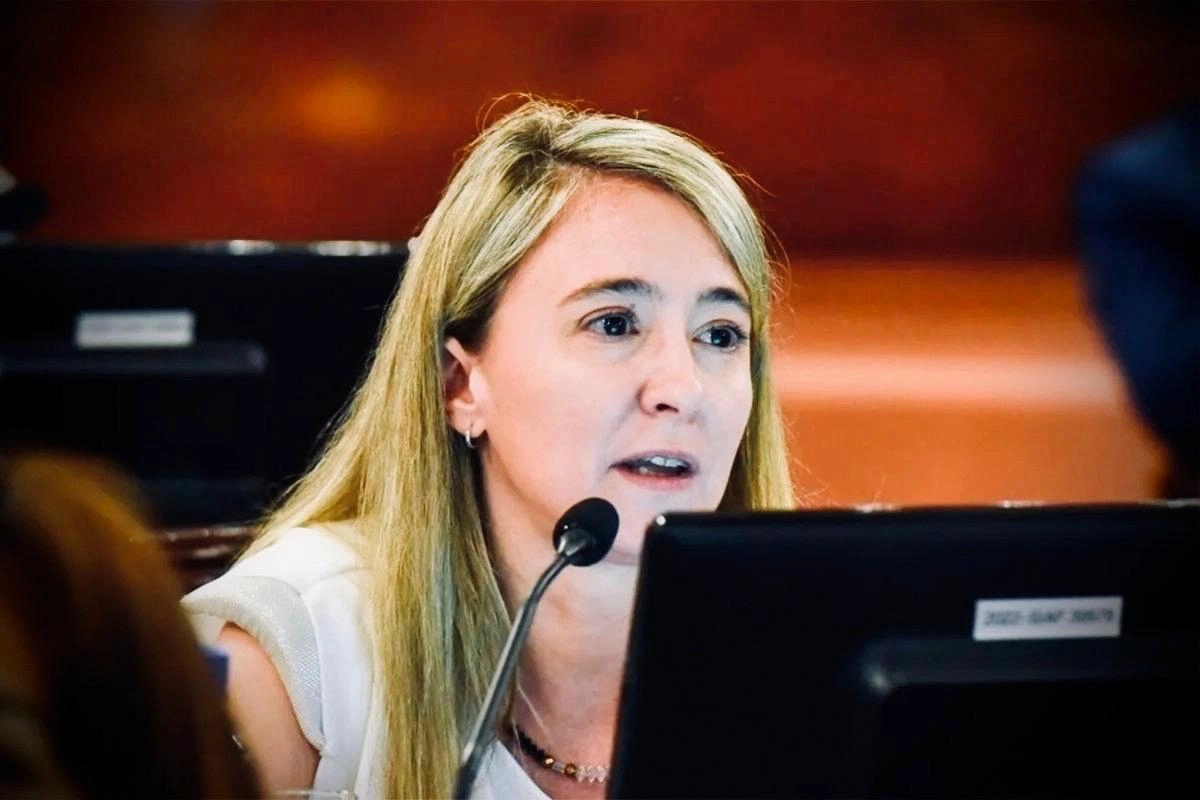Andrea Zoff, diputada provincial (PJ &ndash; M&aacute;s para Entre R&iacute;os).